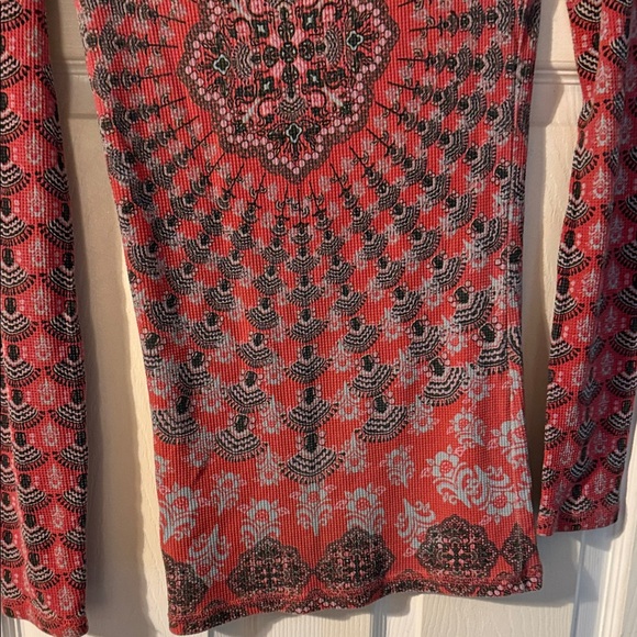 Free People Red and Black Patterned Long Sleeve Top - Picture 10 of 10